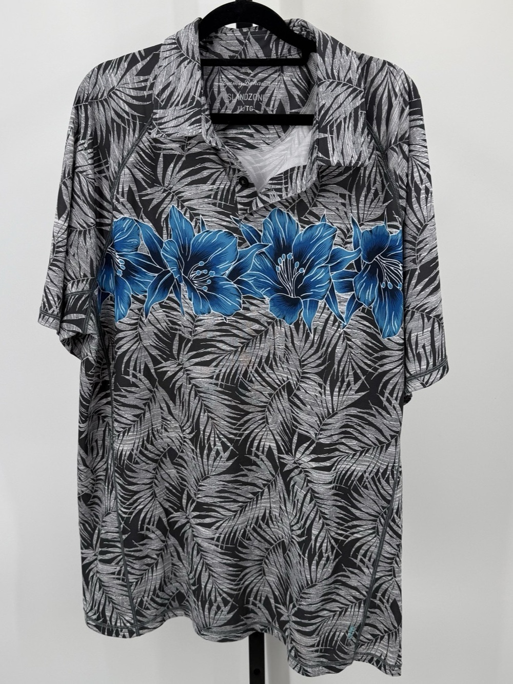 Tommy Bahama Men's Floral Short Sleeve Shirt XL Like New